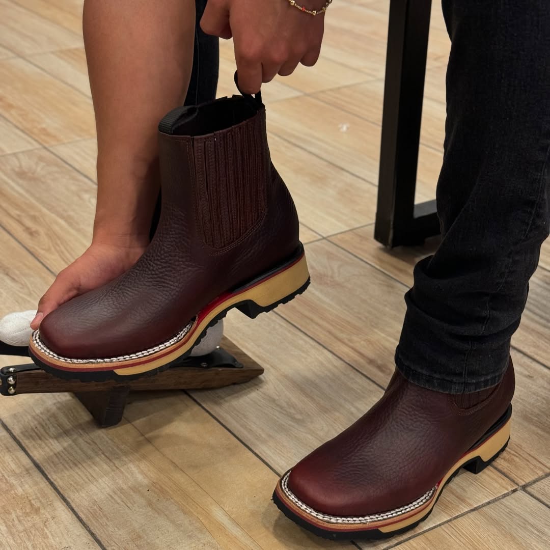 Fat Champion Bull Boot