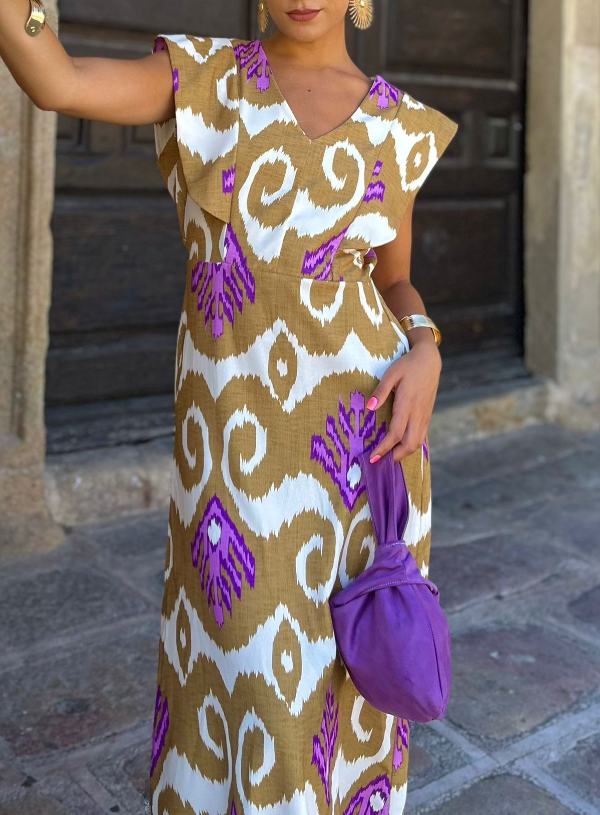 Elasticated Waist And Ruffled Shoulders Midi Dress