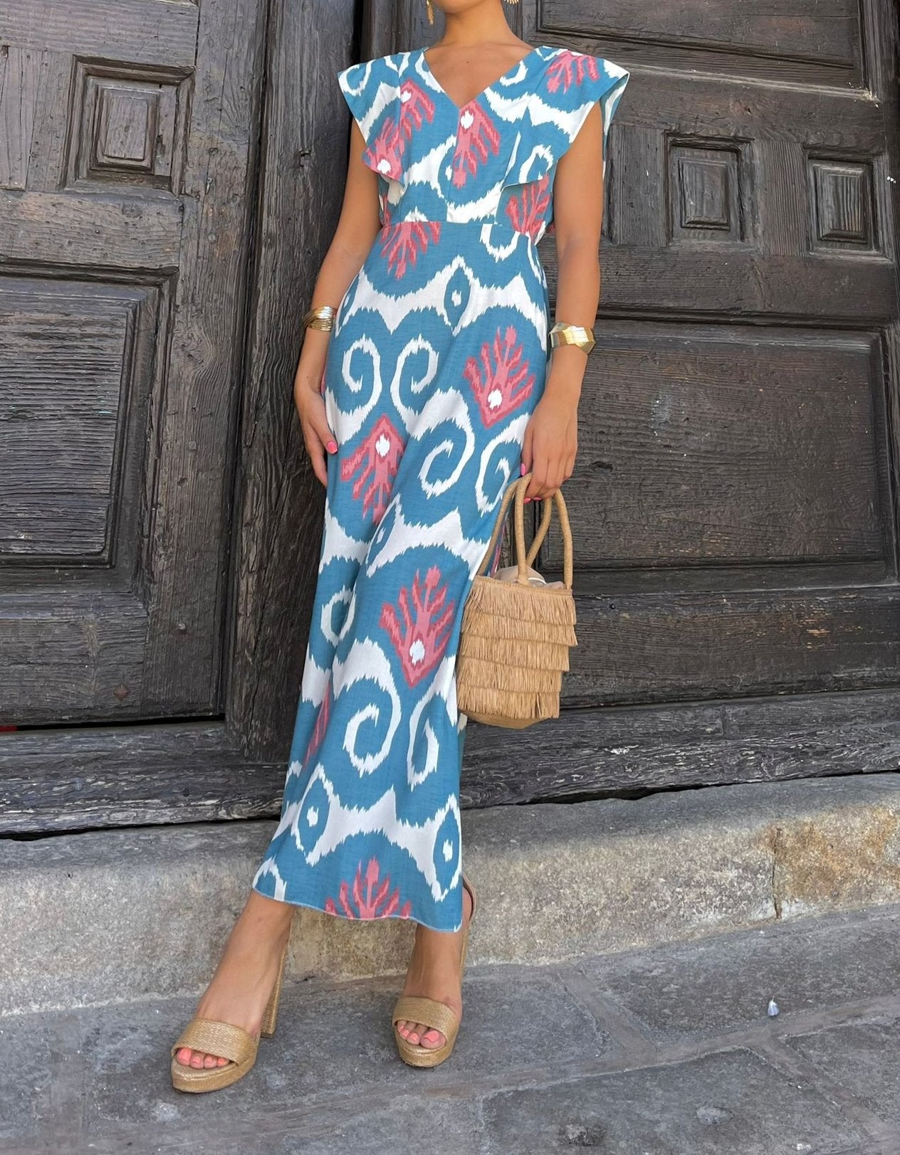 Elasticated Waist And Ruffled Shoulders Midi Dress