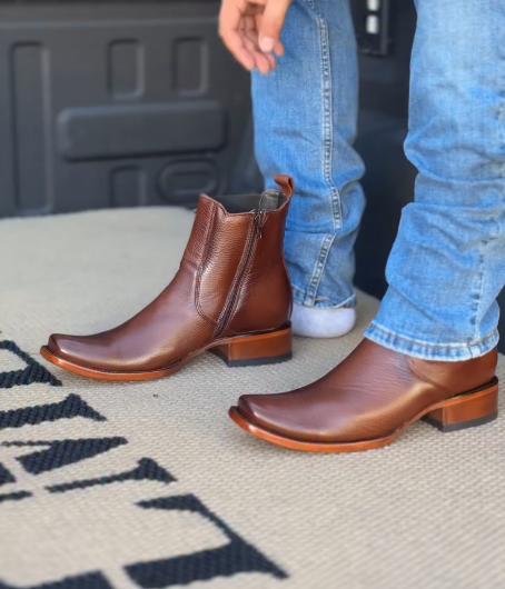 Men's Lucchese Cowhide Boot